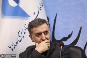 نشست (از مقاومت تا مذاکره)