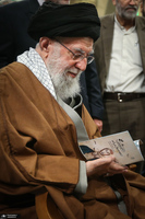 دیدار شاعران و اهالی فرهنگ و ادب فارسی با رهبر معظم انقلاب