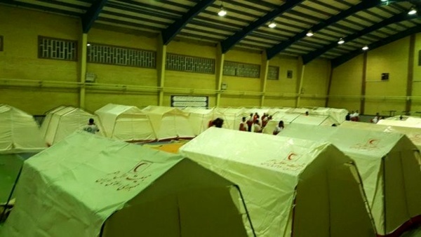 فعالیت ١٨ تیم امداد و نجات در سرپل ذهاب  برپایی دو اردوگاه اسکان اضطراری برای سیل زدگان