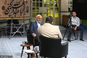 گفتگو حضور با حاجی میرزایی رئیس دفتر رئیس جمهور در حسینیه جماران