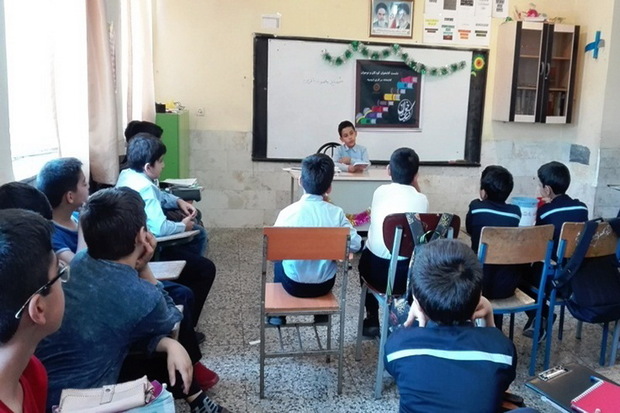 کلاس های جبرانی تحصیلی در مناطق سیلزده برگزار شد
