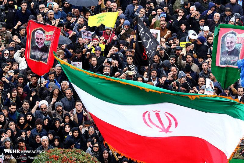 تجمع بزرگداشت شهید حاج قاسم سلیمانی در میدان امام خمینی(س) اصفهان + تصاویر