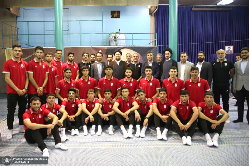 دیدار اعضای تیم ملی فوتبال نوجوانان ایران با سید حسن خمینی