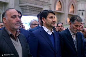 تجدید میثاق وزیر ارتباطات و فناوری اطلاعات و جمعی از معاونین با آرمان های حضرت امام خمینی (س)