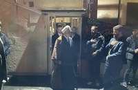 حضور رئیس قوه قضائیه در منازل شهیدان رازینی و مقیسه، قضات برجسته که ترور شدند (9)