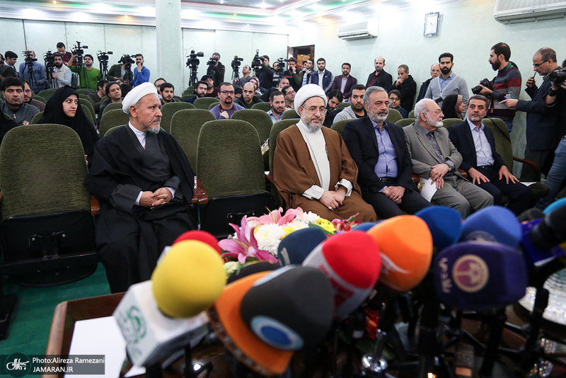 نشست خبری  آیت الله محسن اراکی دبیر کل مجمع جهانی تقریب