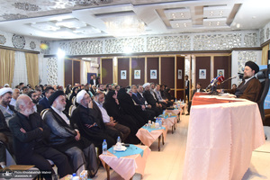 نشست «گفتمان توحیدی اخلاقی‌ امام‌ خمینی(س) در دنیای معاصر؛ دستاوردها و آینده فرارو» (2)