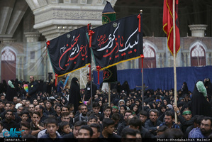 مراسم عزاداری شب تاسوعای حسینی در حرم مطهر امام خمینی (س)