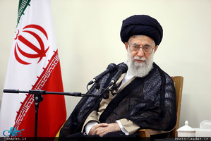 دیدار جمعی از مسئولان و فعالان فرهنگی از استان‌های یزد و همدان با رهبر معظم انقلاب 