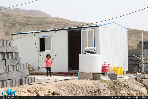 کمبود سرویس بهداشتی در مناطق زلزله‌زده کرمانشاه و خطر طغیان بیماری‌های واگیر در فصل گرما