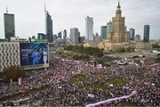 تظاهرات یک میلیون نفری مخالفان در ورشو/در لهستان چه خبر است؟