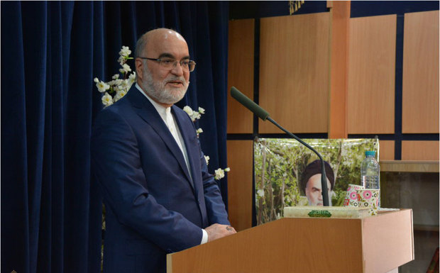 درخواست رئیس سازمان بازرسی برای عدم پذیرش تابعیت مضاعف مفسدان فراری از ایران