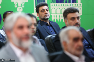 نشست ضرورت بازخوانی و تبیین اندیشه های امام خکینی (ره) برای نسل نو در ایران و جهان
