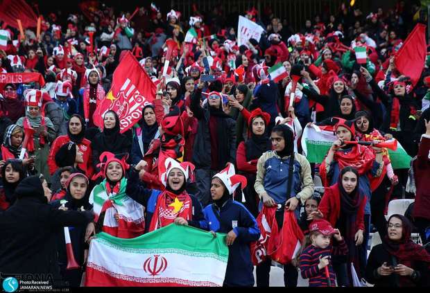 تاج: از هفته آینده امکان حضور زنان در ورزشگاه فراهم است