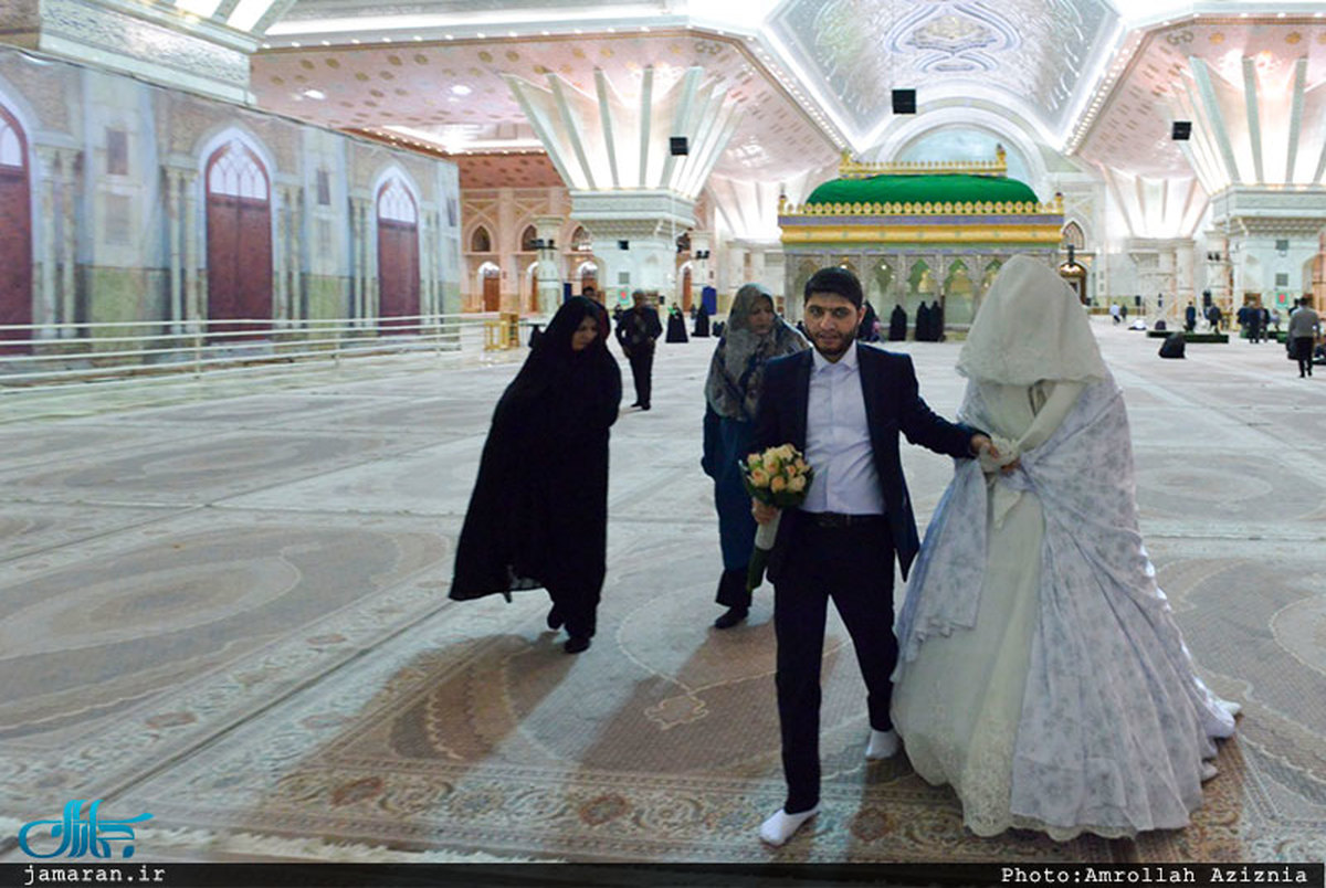 آغاز زندگی مشترک زوج جوان در حرم مطهر امام خمینی+ تصاویر 