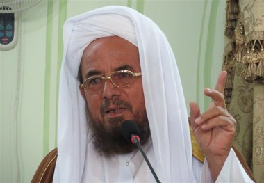 امام جمعه اهل سنت سراوان خواستار برخورد با مفاسد اقتصادی شد