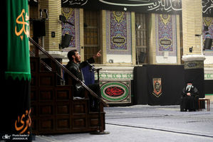 مراسم عزاداری شب تاسوعای حسینی (ع) در حسینیه امام خمینی