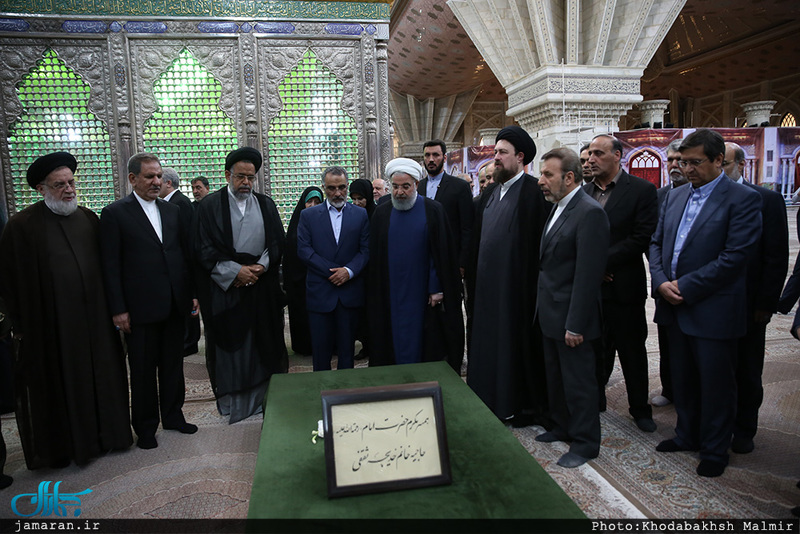 تجدید میثاق رئیس جمهوری و هیات دولت با آرمان های حضرت امام(س)