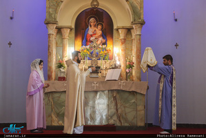 مراسم بزرگداشت حضرت امام(س) در کلیسای سرکیس مقدس