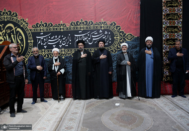 برگزاری مراسم عزاداری سالار شهیدان در حرم مطهر امام خمینی(س) با حضور یادگار امام