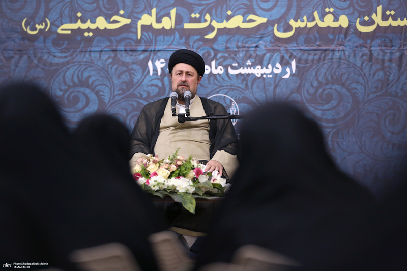 همایش خادمین افتخاری آستان مقدس امام خمینی (س)