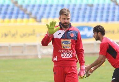  گلر پرسپولیس: شرم‌آور است بعد از دبل قهرمانی می‌گویند پول نداریم