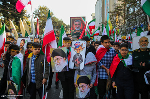 راهپیمایی باشکوه 13 آبان در تهران - 1