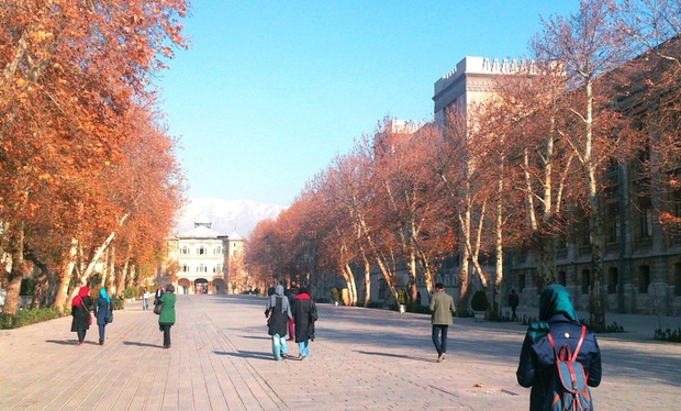 اینجا تهران خانه امید ماست