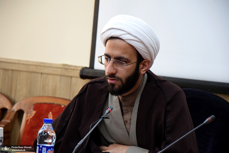 نشست هم‌اندیشی جمعی از طلاب و دانشجویان پژوهشگر حوزه اندیشه امام (س) با رئیس مؤسسه تنظیم و نشر آثار امام خمینی