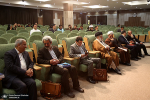 پیش همایش نقد و واکاوی آثار مرتبط با زندگینامه امام خمینی(س)-1