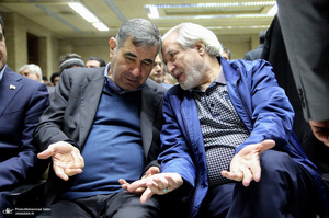 مراسم ترحیم مادر محمد شریعتمداری