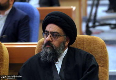 آیت‌الله سیدمجتبی نورمفیدی: آیت‌الله العظمی صافی‌گلپایگانی به حضور اسلام در عرصه حاکمیت و اجتماع معتقد بود/ قالیباف در ملاقات با ایشان بحث پلیس زن را مطرح کرد؛ خیلی استقبال کردند/ ایشان تأکید داشت که حوزه باید با مراکز علمی و دینی جهان اسلام مرتبط باشد