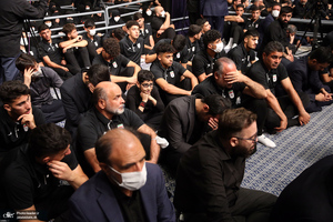 اولین شب عزاداری حضرت اباعبدالله الحسین (ع) در حسینیه امام خمینی