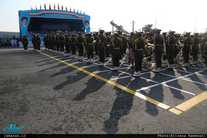 مراسم گرامیداشت روز ارتش جمهوری اسلامی ایران در جوار حرم امام خمینی(س)-1/ رژه