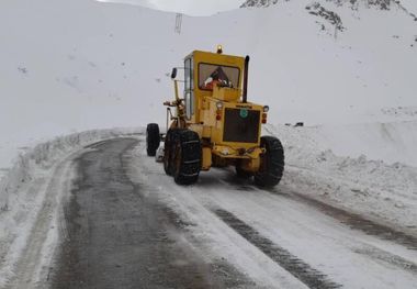 تلاش برای بازگشایی راه ۱۰ روستای آذربایجان‌شرقی در جریان است