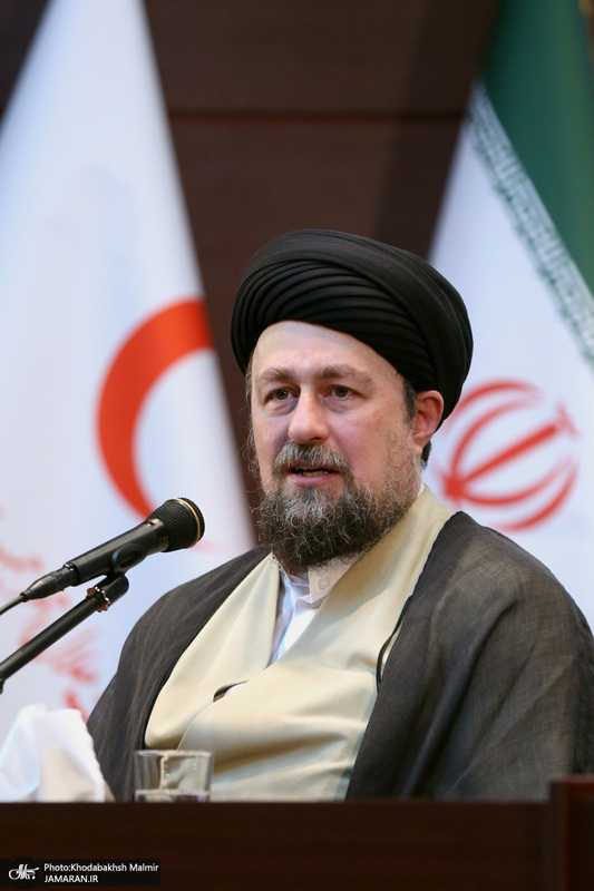 دیدار رییس و امدادگران جمعیت هلال احمر با سید حسن خمینی