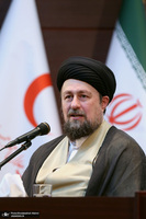 دیدار رییس و امدادگران جمعیت هلال احمر با سید حسن خمینی