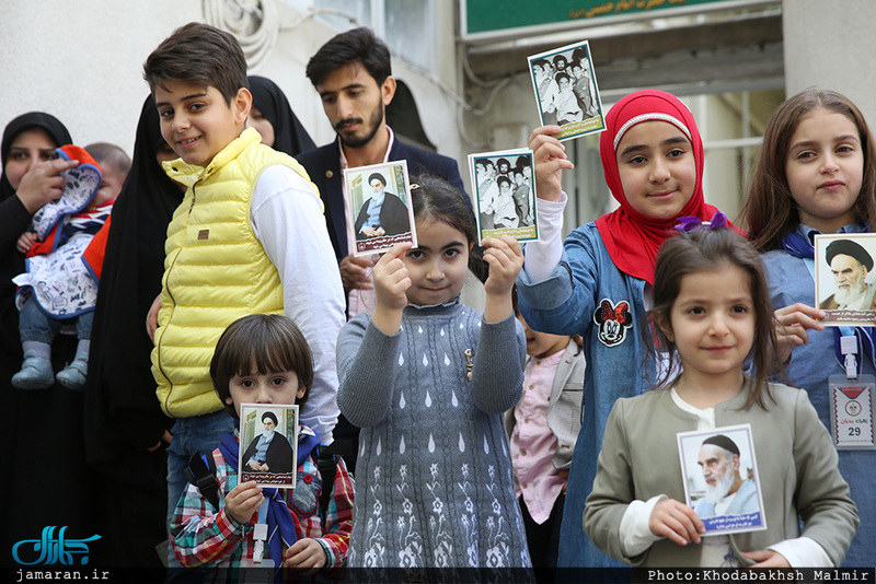 بازدید گردشگران نوروزی از بیت امام خمینی (س) در جماران 