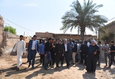 حضور استاندار البرز در جمع مردم روستای یکاویه یک شهرستان باوی