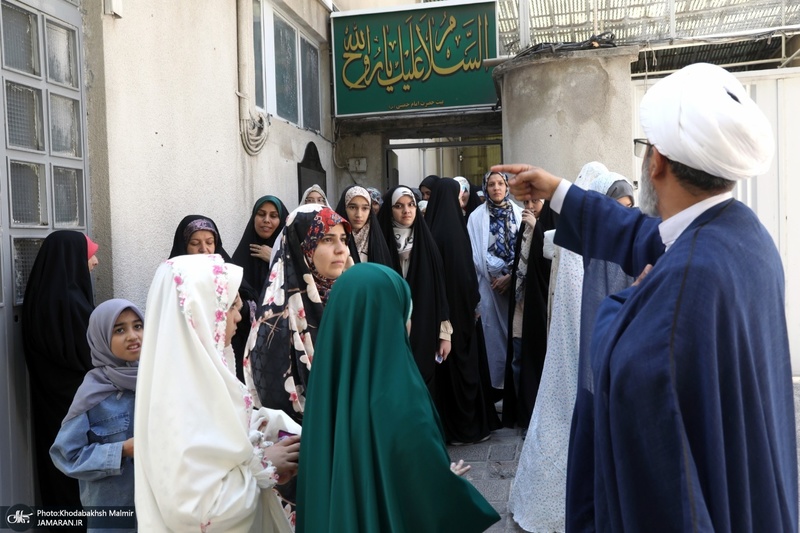بازدید جمعی از اعضای باشگاه منتظران بنیاد حضرت مهدی موعود (عج) از جماران