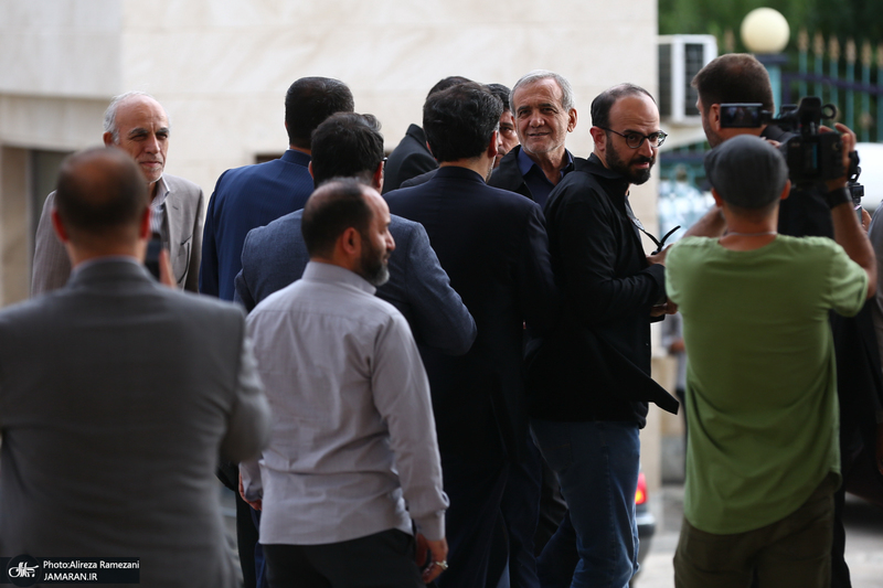 تجدید میثاق مسعود پزشکیان رئیس جمهور منتخب، با آرمان های حضرت امام خمینی (س) -3