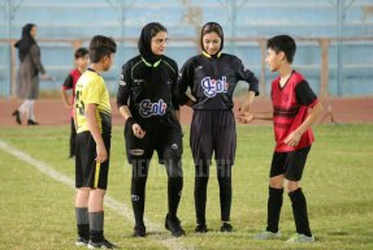داوران زن بازی پسران را در بوشهر سوت زدند! + تصاویر
