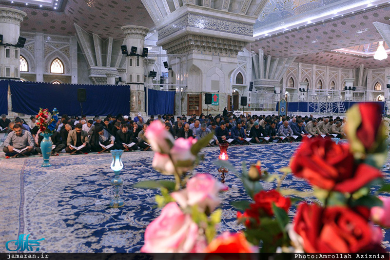 محفل انس با قرآن در حرم مطهر امام خمینی(س)