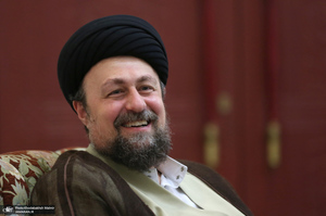 ادای احترام نخست وزیر بورکینافاسو و هیأت همراه نسبت به مقام شامخ بنیان‌گذار جمهوری اسلامی ایران