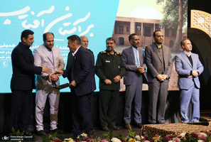 مراسم تجلیل از ورزشکارانشهرستان خمین