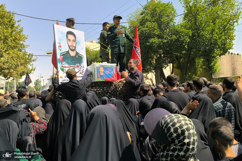 تشییع پیکر شهید «محمد انصاری» در خمین