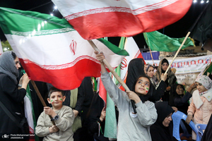 اجتماع عشایر فسا در حمایت از رزمندگان جبهه ی مقابله با دشمن آمریکایی - صهیونی
