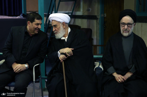 مراسم تشییع آیت الله حسن صانعی (ره) از حسینیه جماران - 2