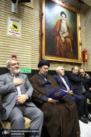 حضور سید حسن خمینی در مراسم ترحیم مادر شهیدان جهانگیری