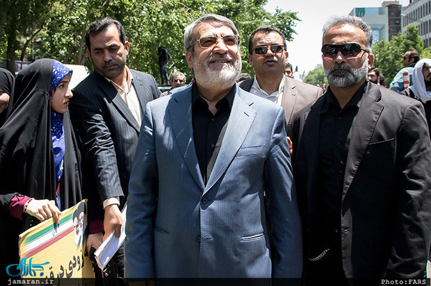 بازدید وزیر کشور از روستای زلزله‌زده "چم زرشک" ثلاث‌باباجانی
